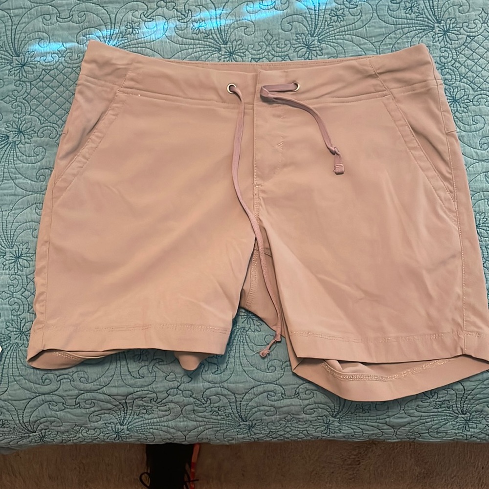 Gray Columbia Omni shield advanced repellency shorts